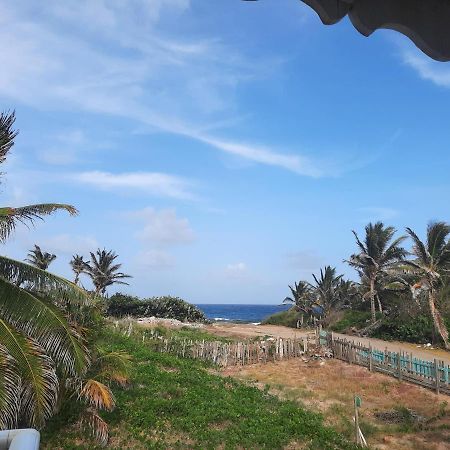 Sur L'Anse Villa Terre-De-Haut Exterior photo