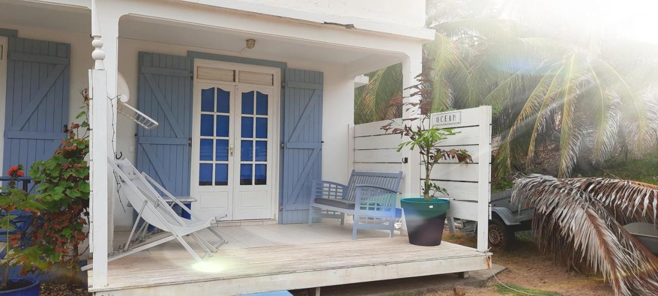 Sur L'Anse Villa Terre-De-Haut Exterior photo